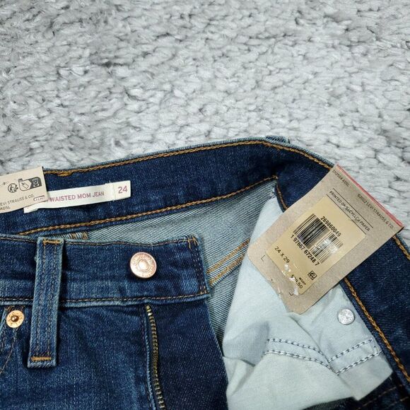 Levi's High Waisted Mom Jeans Tapered Stretch Size 24 x 29 Dark Wash Blue - Picture 5 of 11